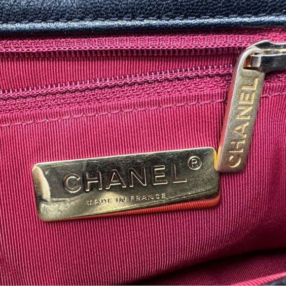 Chanel Lambskin Quilted Large Chanel 19 Flap Bag - Picture 9 of 11